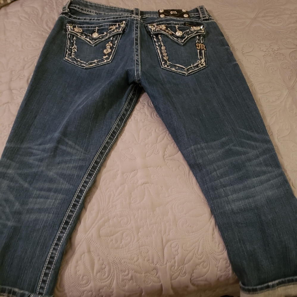 Miss Me crop jeans